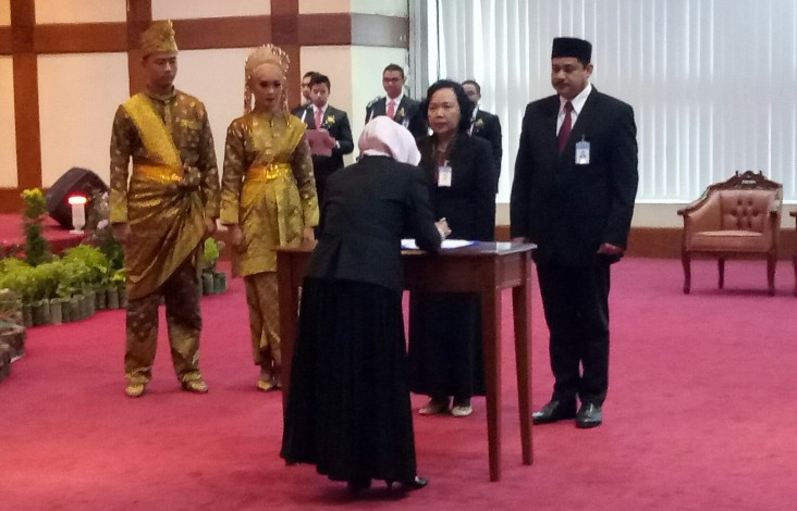 Siti Astiyah Resmi Jabat Kepala BI Riau