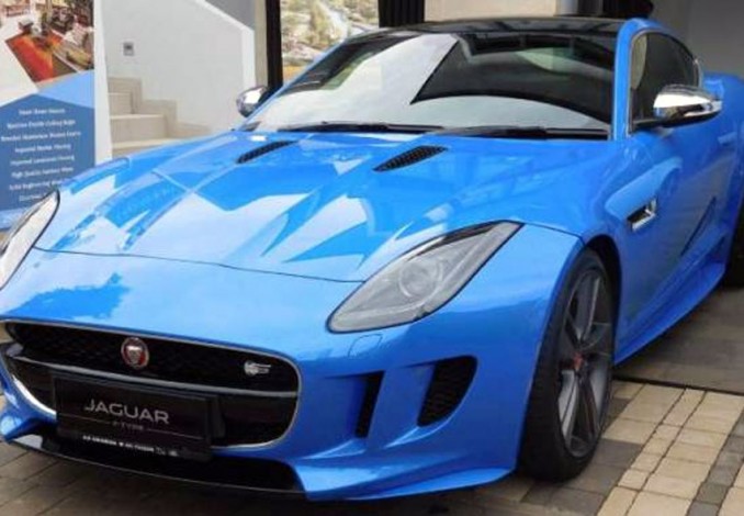 Jaguar Indonesia Pamer Mobil Mahal Baru