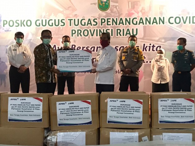 RAPP dan APR Serahkan Bantuan APD untuk Tenaga Medis kepada Gubernur Riau