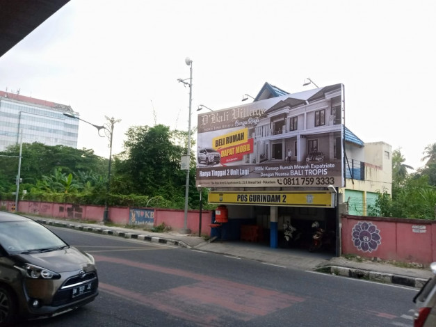 Tiang Reklame di Jalan Protokol Pekanbaru akan Dipotong, Tapi Tidak Sekaligus
