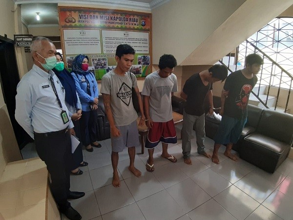 Kembali Mencuri, Polisi Serahkan Empat Napi Asimilasi ke Bapas Pekanbaru