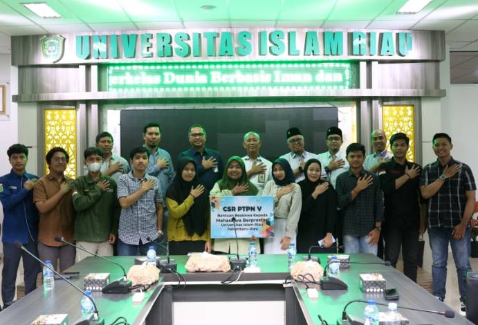 PTPN V Salurkan Ratusan Juta Beasiswa kepada Pelajar Mahasiswa Riau