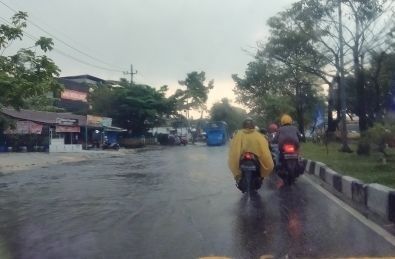 Hujan di Pekanbaru