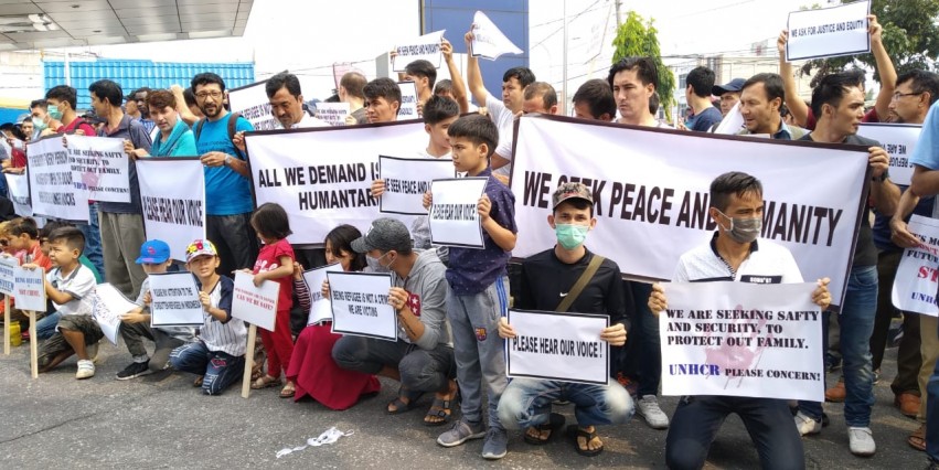 Tak Kunjung Dapat Kepastian ke Negara Ketiga, Ratusan Pencari Suaka Demo  IOM