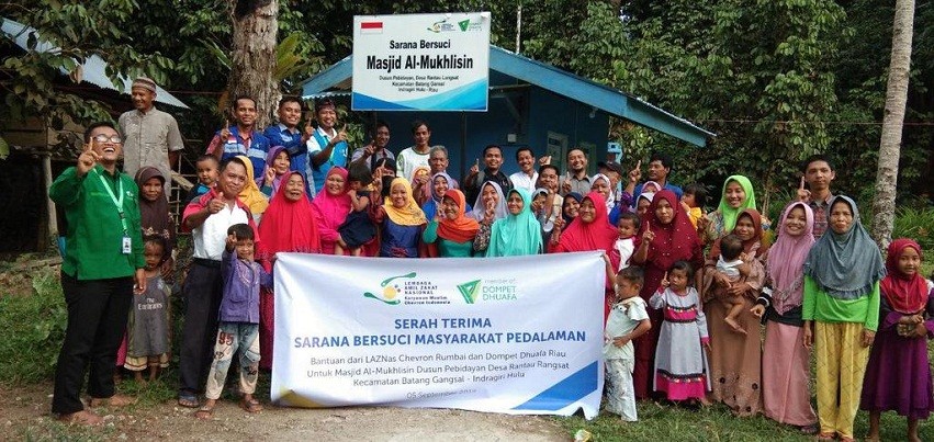 LAZNas Chevron dan Dompet Dhuafa Bangun Sarana Bersuci untuk Masyarakat Talang Mamak