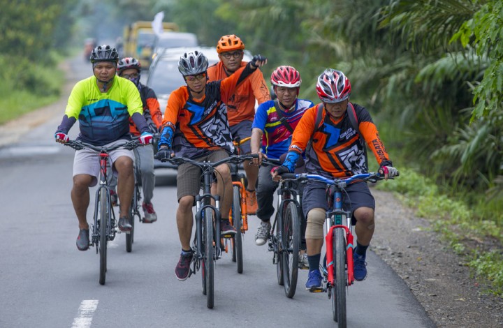 Kisah Sugiarto, Kakek 57 Tahun Promosikan Pariwisata Riau dengan Bersepeda Sejauh 300 KM