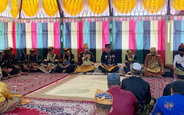 Sebelum Dikukuhkan sebagai Pewaris Raja Air Tiris Melayu Kampar, HM Yunus Dikunjungi Pewaris Raja Aceh