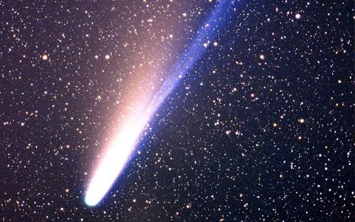 Komet Leonard akan Melintas di Dekat Bumi