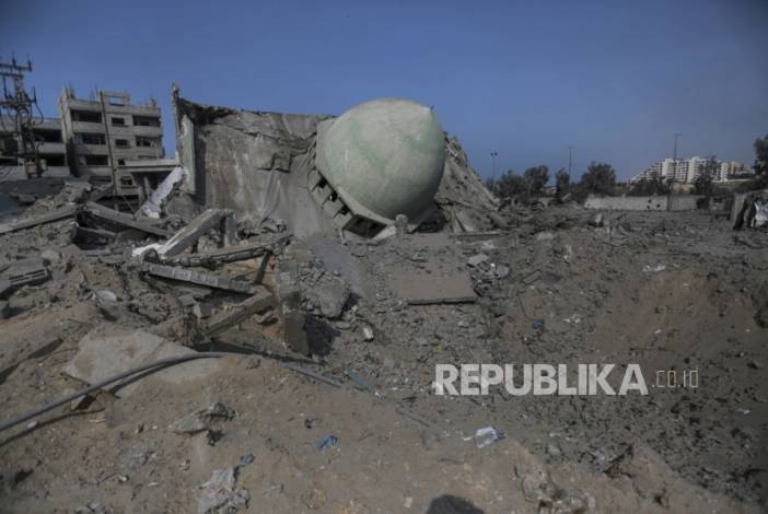 Masjid Otsman Bin Qashqar yang Bersejarah di Gaza Hancur Dibom Israel