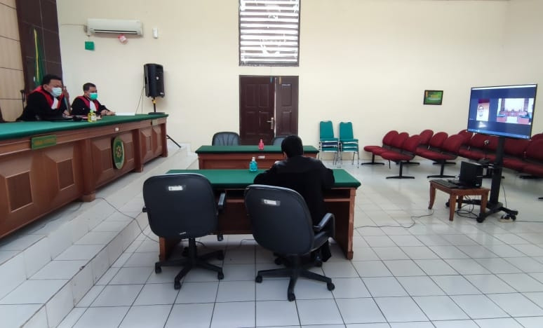 Terdakwa dengan 51 Paket Sembako Milik Paslon di Pelalawan Dituntut 3 Tahun Penjara