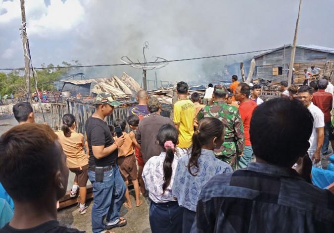 Empat Rumah Warga Terbakar, Kerugian Ditaksir Rp800 Juta