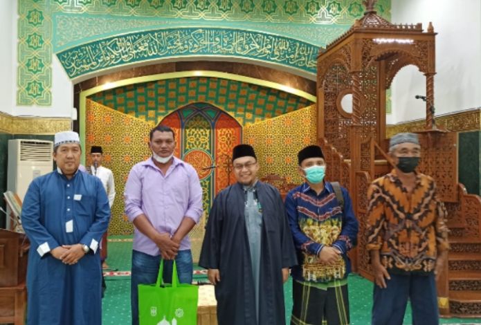 Pria Asal Sumatera Utara Ini Masuk Islam Setelah Terima Tasbih dari Ustaz