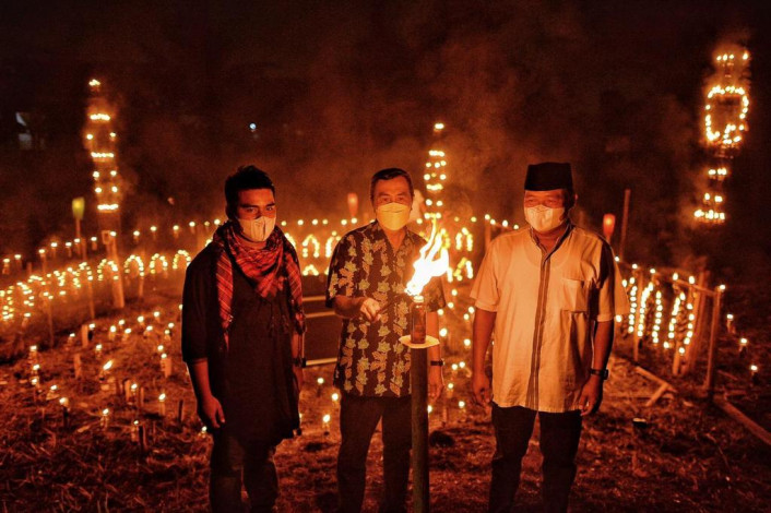 Menjaga Tradisi di Tengah Pandemi, Semut Hitam Organizer Taja Festival Lampu Colok