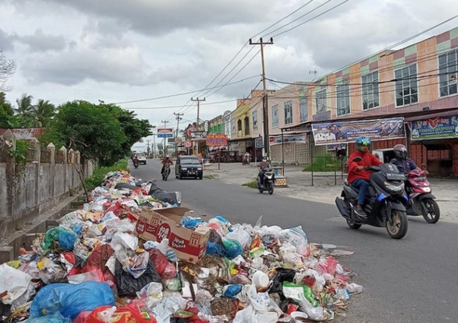 Retribusi Sampah Tidak Masuk Kas, Pemko Pekanbaru Sebut Ada Oknum Pelaku Pungli