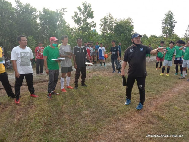 Pelatih PSPS Riau Pantau pemain Muda di Tualang, Siak
