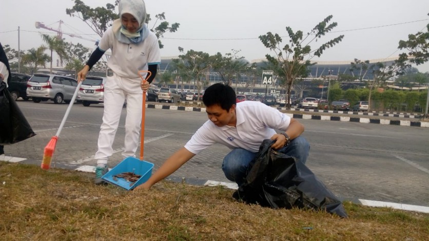 Garuda Indonesia Group Bersih-bersih Bandara SSK II Pekanbaru
