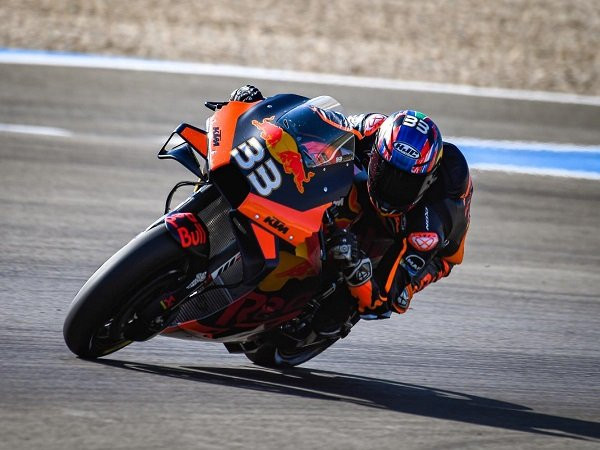 Binder Menang Kalahkan Morbidelli di MotoGP Ceko