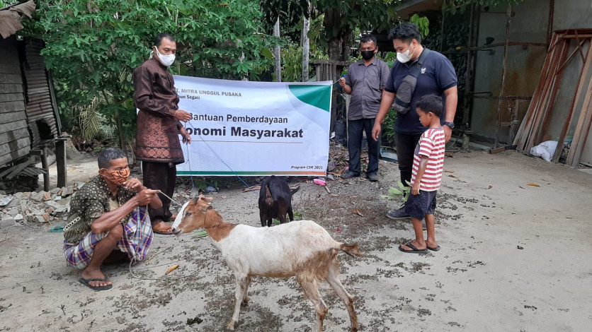 Asian Agri Bantu Peternak Lima Desa di Kecamatan Langgam