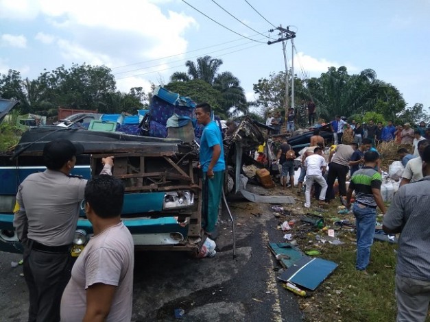 Bus PMTOH Kecelakaan di Kuansing, 6 Orang Meninggal Dunia