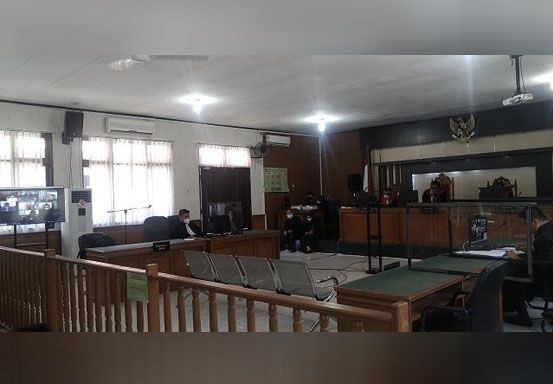 Jaksa Bacakan Dakwaan, Pengacara Minta Indra Agus Dibebaskan