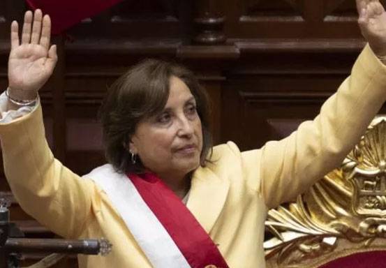 Presiden Peru Dimakzulkan, Digantikan oleh Wapres Dina Boluarte