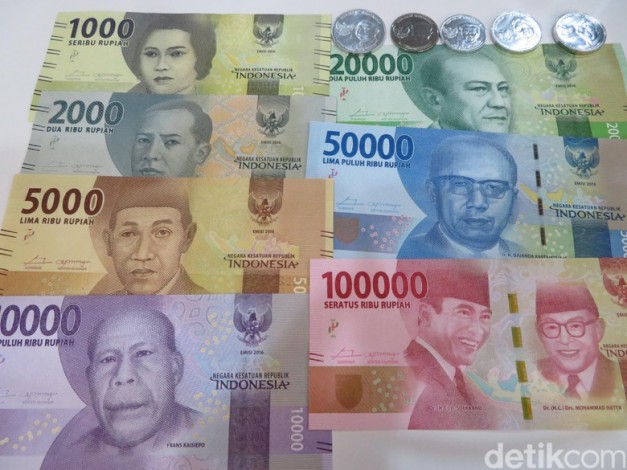 Rupiah Menguat Rp13.300-an per USD