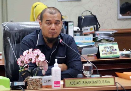 Salah Seorang Anggota KPID Riau yang Baru Dilantik Terancam Diganti, Ini Masalahnya