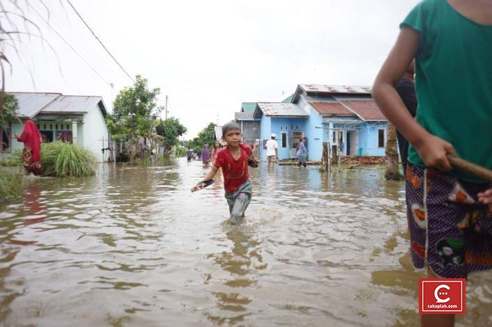 Ribuan Warga Riau Terdampak Banjir, Usulan Bantuan Logistik dan Obat-obatan dari Pusat Belum Turun