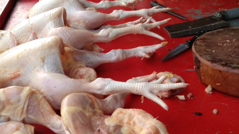 Harga Ayam Ras di Pekanbaru Turun Sedikit