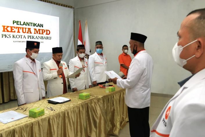 Gantikan Ayat Cahyadi, Junaidi Abdul Rahman Dilantik sebagai Ketua MPD PKS Pekanbaru