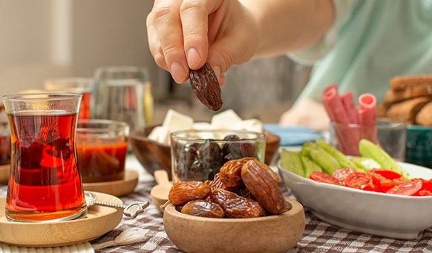 Jelang Ramadan, Simak 4 Jenis Makanan Terbaik untuk Berbuka Puasa
