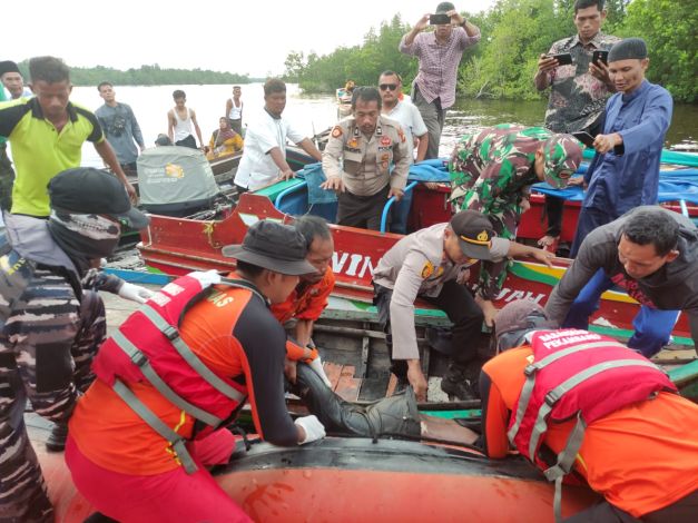 Sempat Hilang, Korban Kecelakaan Speedboat di Inhil Ditemukan Meninggal Dunia