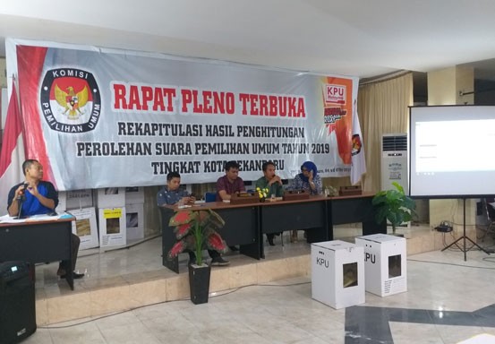 KPU Pekanbaru Lanjutkan Pleno Rekapitulasi Suara Pemilu 2019 Hari Ini