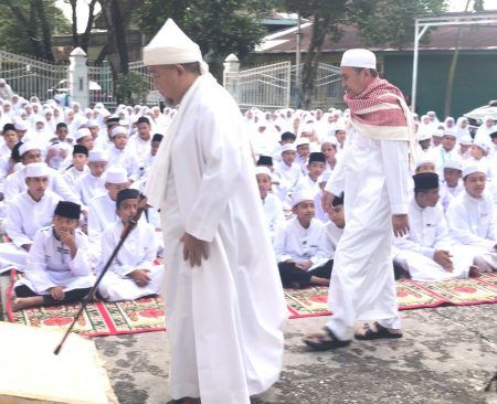 Gubri Pilih Salat Id 1443 Hijriah di Pesantren, Wagub di Masjid Nurul Yakin Pekanbaru