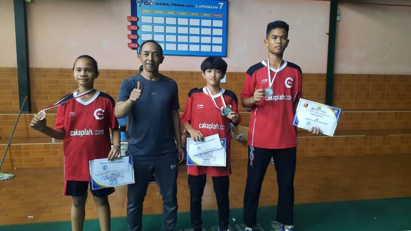 Disponsori CAKAPLAH.COM, Event PBSI Pekanbaru di Angkasa Badminton Selesai Digelar