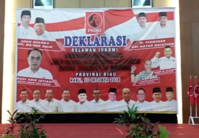 Ini Penjelasan Panitia Tentang Backdrop Deklarasi Relawan Jokowi yang Dicoret Pakai Cat Hitam
