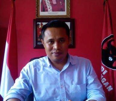 Politisi Senior PDIP Riau Ini Sebut Anggota DPR harus Perjuangkan Kepentingan Daerah