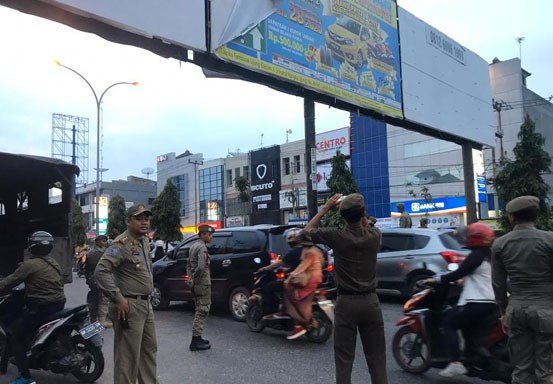 Bando Ilegal Masih Berdiri di Kota Pekanbaru