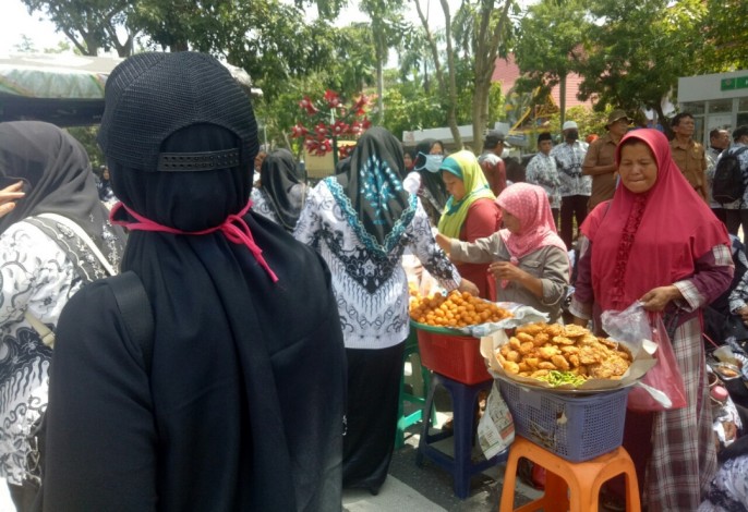 Demo Guru Bawa Berkah bagi Penjual Makanan dan Minuman
