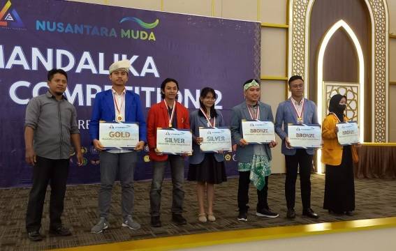 PCR Boyong 6 Penghargaan pada Mandalika Essay Competition