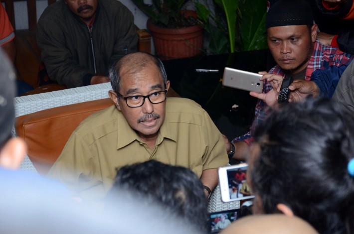 Gelar Jumpa Pers, Bupati Bandung Barat Bantah di OTT KPK