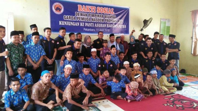 Garda Pemuda NasDem Riau Gelar Bakti Sosial ke Panti Asuhan Harapan Putra