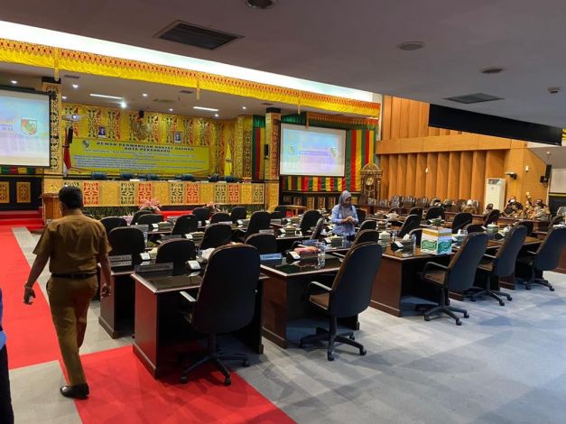 Paripurna Pemberhentian Walikota dan Wawako Hanya Diikuti 9 Anggota DPRD Pekanbaru