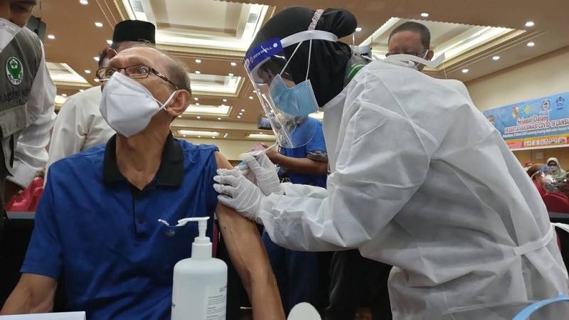 Meski Status Darurat Dicabut, Warga Pekanbaru Diminta Tetap Lengkapi Vaksin Covid-19