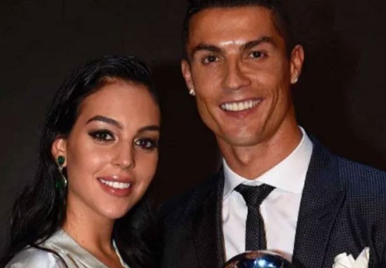 Bawa Portugal Juara, Ronaldo Dapat Kado Panas dari Sang Pacar