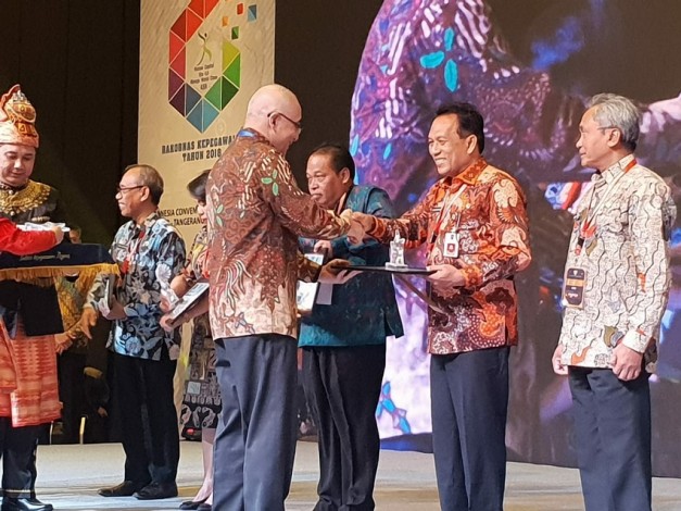 Provinsi Riau Terima Penghargaan BKN Award 2018
