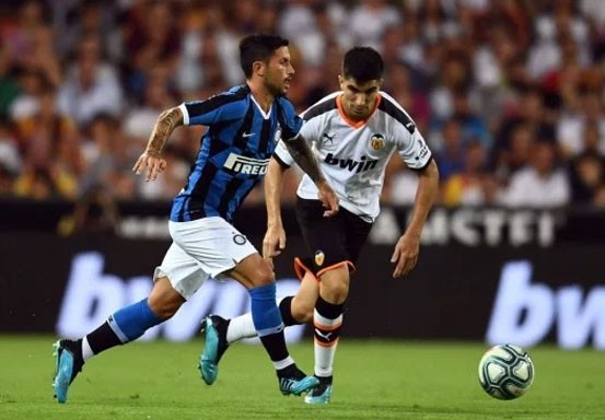 Inter Milan Bekuk Valencia Lewat Adu Penalti