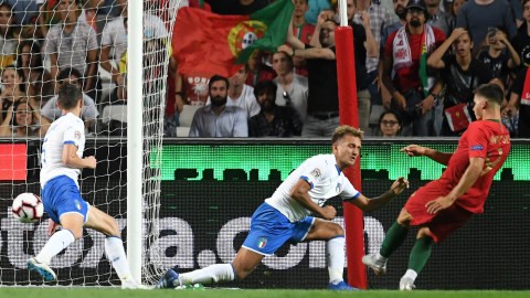 Portugal Tendang Italia ke Dasar Klasemen