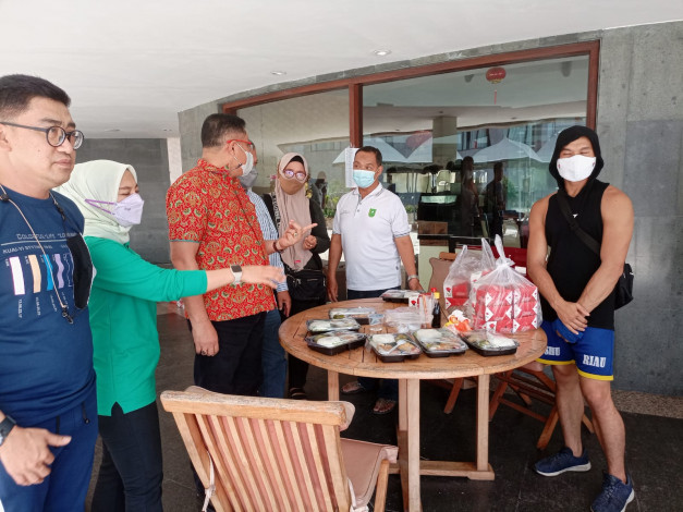 KONI Riau Turun Langsung Tinjau Makanan Atlet di Labersa, Ini Hasilnya