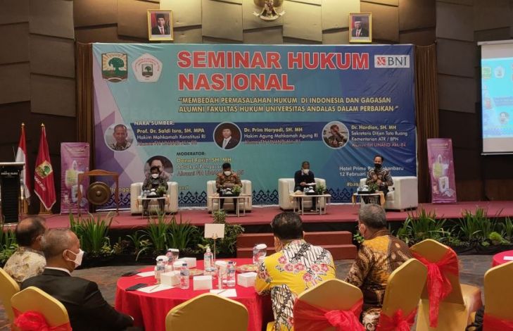 Gelar Seminar Nasional, IKA FH Unand Provinsi Riau Hadirkan Pakar Hukum Indonesia